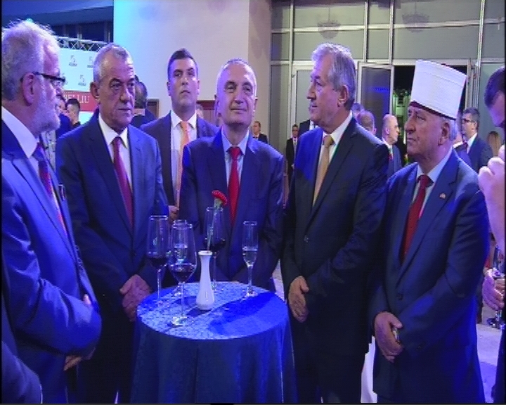 Pse mungoi Rama në festën e 15 vjetorit të një prej televizioneve të para shqiptare, “News 24”.
