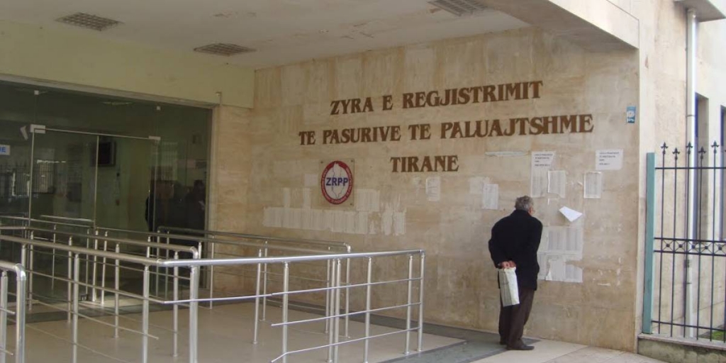 Pas drejtorëve, largohen shumica e regjistruesve të LSI në hipoteka, shpallen vende vakante në të gjithë vendin