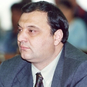 Ylli Dylgjeri/Opinion Pse iku Visho Ajazi?