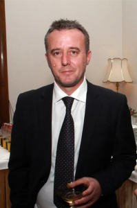 Armand Maho| Rrezoni qeverine, jo serverin e llotarise amerikane!