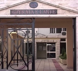 Andi Çeliku, Relator në çështjen e Tom Doshit, lë detyrën anëtari i Gjykatës së Lartë