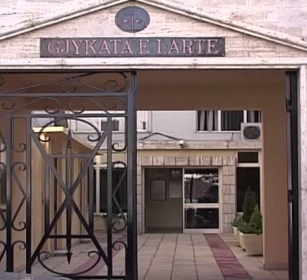 Andi Çeliku, Relator në çështjen e Tom Doshit, lë detyrën anëtari i Gjykatës së Lartë