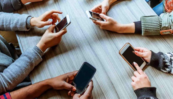 Ky është truri juaj me celularë! Varësia jonë e rrezikshme nga smartphone-t