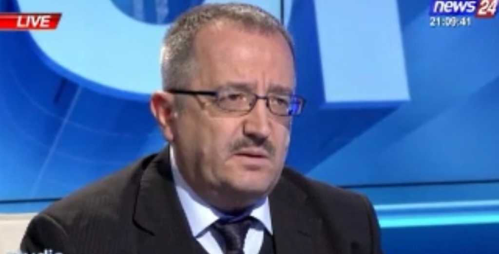 Akademiku/Arurel Plasari: As Enver Hoxha s’e ka thënë ‘nuk do iki nga pushteti’