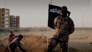ISIS paralajmëron : “Do ju përgjakim sërish. Së shpejti në pushimet tuaja”