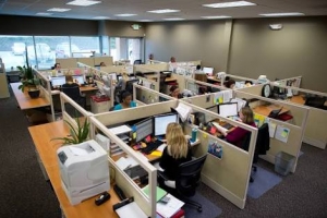 Nis kriza, mbyllen 30 Call Center të vogla: Ja pse falimentuam