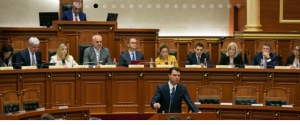 Rama e sfidon: Lulzim, përgjigju pse PD… Basha: Je i mbaruar, gati të dalësh lakuriq