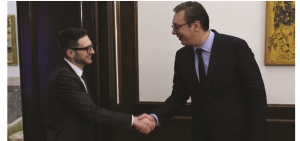 Soros zbarkon në Ballkan, zbulohet takimi me presidentin serb, Vuçiç.