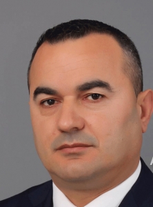Nuk i hiqet mandati kryebashkiakut demokrat