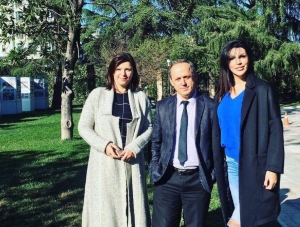 Sonila Meco:Ju lutem pak vëmendje tek jetimët e Shqipërisë.