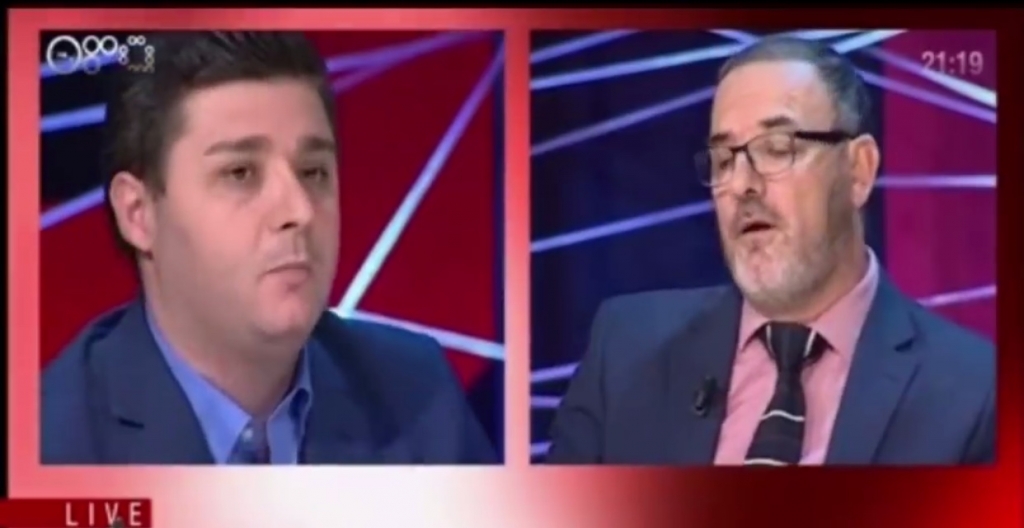 Video/Shpërthen gazetari kundër dy socialisteve: Jeni qesharakë…