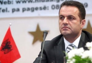 Largimi i kryeprokurorit/ Ish-ministri i Ramës sulmon ndërkombëtarët