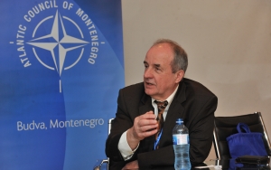 Bugajski: Në Shqipëri vazhdon trashëgimia e komunizmit
