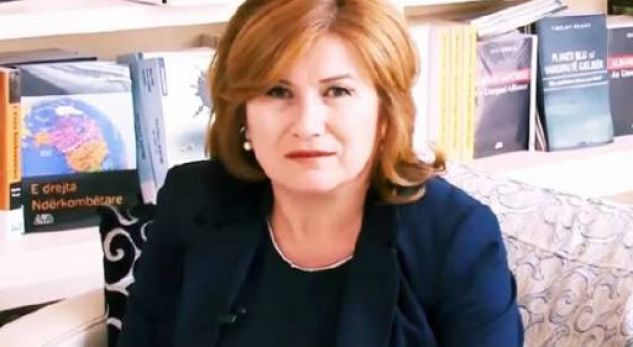 Kryetarja e Bashkisë Roskovec, Majlinda Bufi , qe bleu 8 shtëpi brenda vitit!