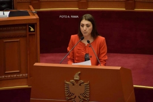 Muharrem Rama :Me të kaluarën dhe të tashmen  që ka babai yt do dalësh e humbur ..