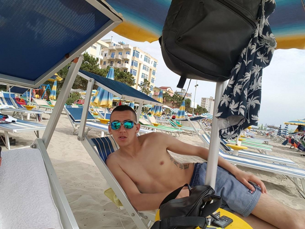 Njihet si “Gangsta i Parkut”,zbulohet autori i plagosjes së policit