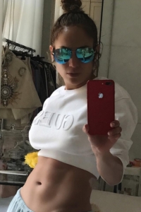 Jennifer Lopez pjesë e markës së njohur ‘Guess’
