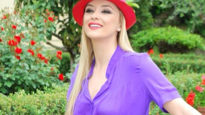 Alketa sërish në Mediaset…ja çfarë do të bëjë në gjigantin televiziv italian!