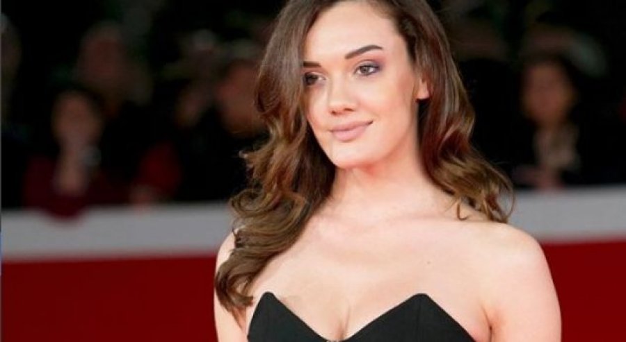 Rikthehet Klaudia Pepa, por do t’ju zhgënjejë