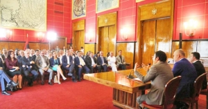 Dalin shifrat marramendëse/ Kryebashkiakët me fabrika, pallate dhe makina luksoze