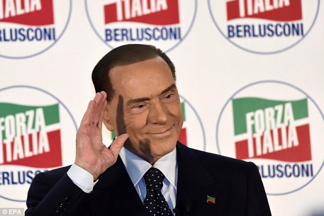 Berlusconi e ekzagjeron me operacionet plastike, e pabesueshme si duket