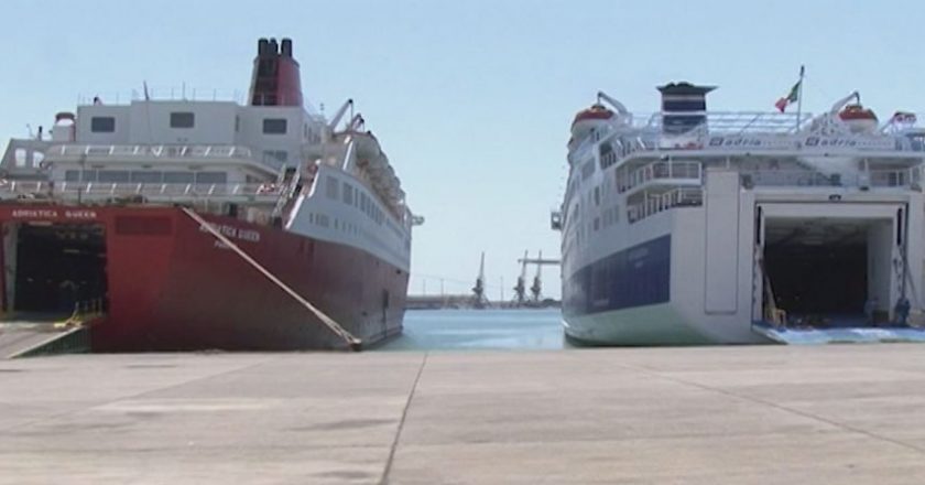 Avokati i zhdukur në traget, gjenden vetëm sendet personale