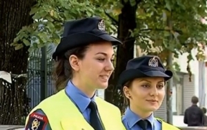 Policia rrugore lotari për shoferët shembullorë!Ja çfarë mund të fitoni?