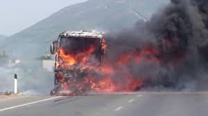 Greqi/ Digjet autobusi me shqiptarë