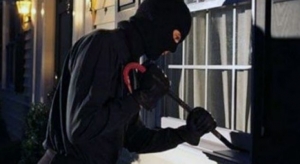 Grabitën dhe masakruan çiftin e moshuar për 1 milionë lekl, shoqërohen dy persona në polici
