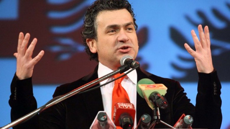 Kreshnik Spahiu: Ismail Qemali gaboi/ Ja ku duhej ngritur flamuri
