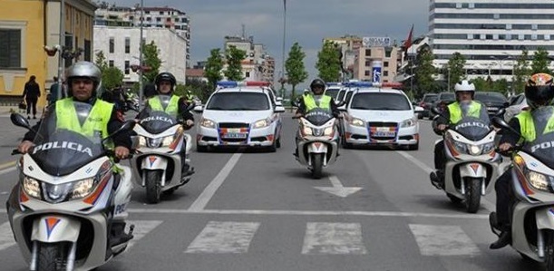 Shpallen fituesit e lotarisë ‘Shoferi Model’, ja 20 targat fituese