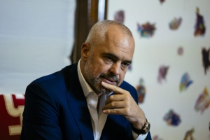 Bledi Mane: O pallë, mblidhe veten!