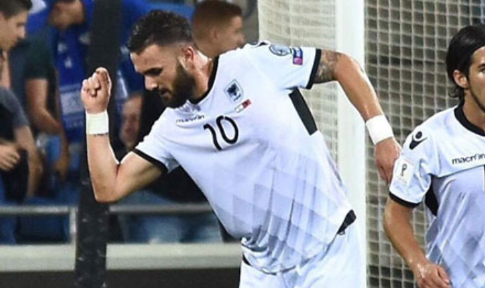 Tifozët e Legias djegin stadiumin, Sadiku në fushë