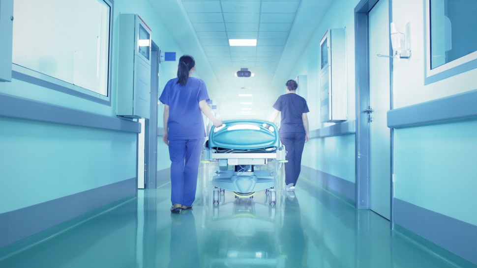 Burri transportohet i vdekur në spital