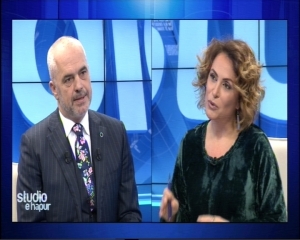 Rama vazhdon retorikën e njëjtë ndaj medias