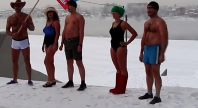Ndodh edhe kjo, vrapojnë me rroba banjo në minus 24 gradë Celsius