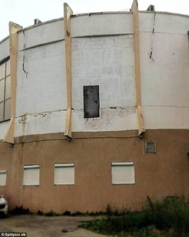 Duhet patjetër një arkitekt i ri