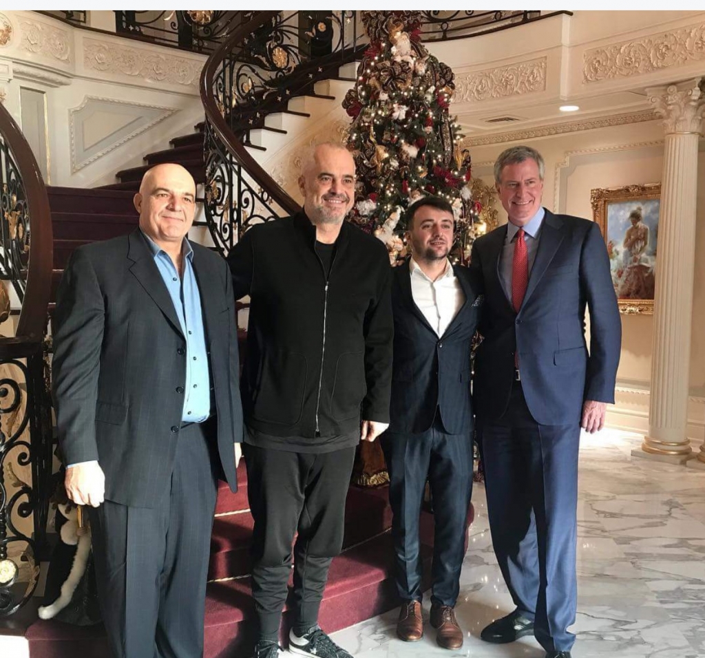 Rama festoi krishtlindjen  me  Sal Rusin dhe  Mirsad Velic  në Staten Island
