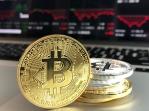 Epoka e kriptomonedhës. Ethereum vs Bitcoin: Cila është më e mirë?