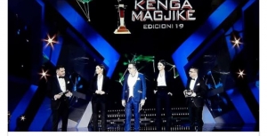 Shija e propagandës në Këngën Magjike