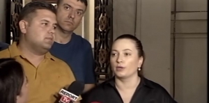 Elona Guri, Ditmir Bushatit/ Ti flet për etikën e femrave?