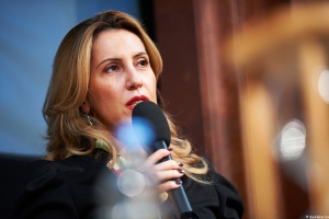 Projektrezoluta për gratë, Majlinda Bregu sulmon Bashën: Duhet të paguajë 100 mijë euro në KQZ
