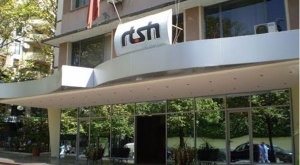 RTSH ndryshon rregullat, vendos të publikojë këngët pjesmarrëse të Festivalit