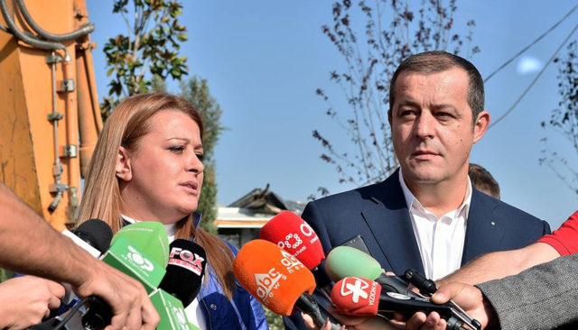 Abuzimi 50 mln euro me Tiranë-Elbasan/ Drejtori Qendro i PS-së i’a hedh fajin Xhikës së LSI-së