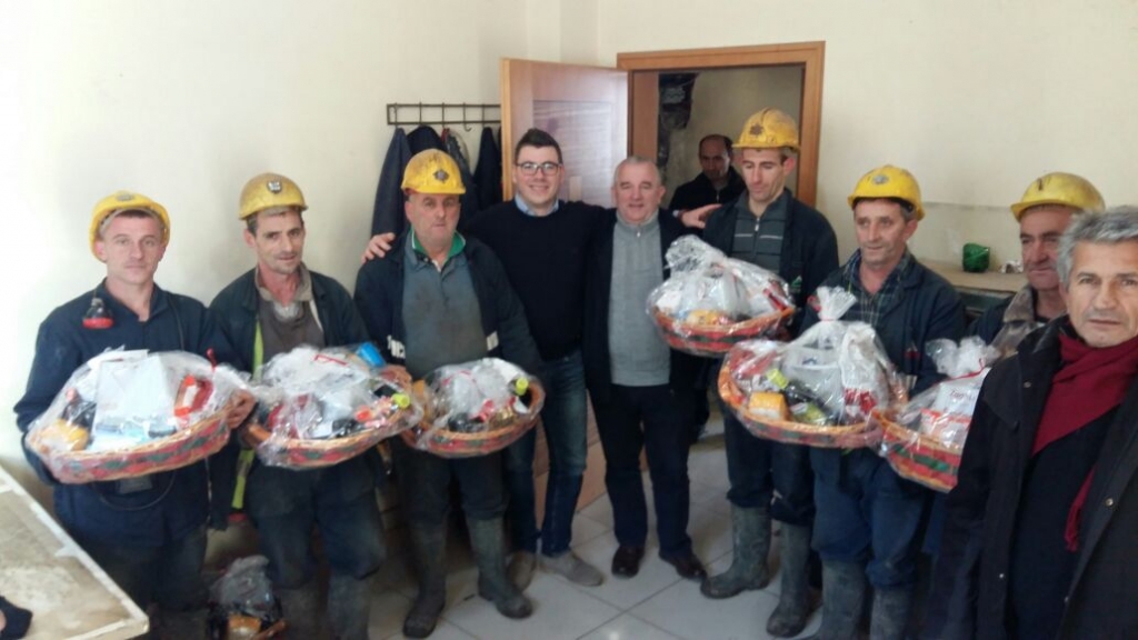 Dhurata për minatorët nga AlbChrome për festat e fundvitit