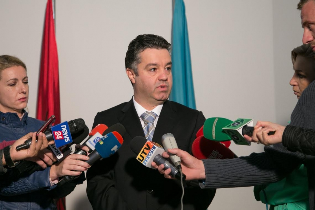 Enno Bozdo: Veliaj gënjen edhe kur ka të drejtë