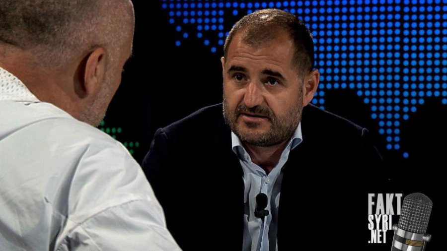 Debati i fortë/Gazetari pranë PD-së përplaset ashpër me Bashën në studio