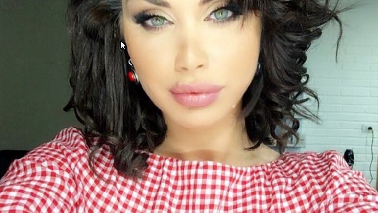 Kolegët e ‘fundosin’ Çiljeta Xhilagën, ja çfarë i ka ndodhur sot këngëtares superseksi