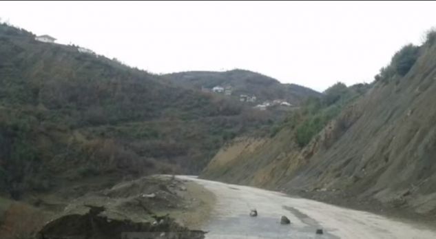 7 fshatra në Elbasan rrezikojnë të izolohen