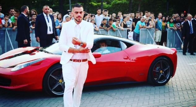 Erik Fullani feston ditëlindjen, ja surpriza që i bën partnerja!
